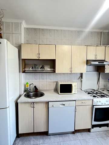 Миколи Бажана просп., 7-Б