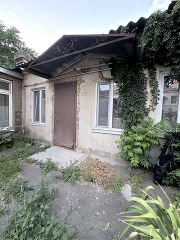 Різовська вул., 6