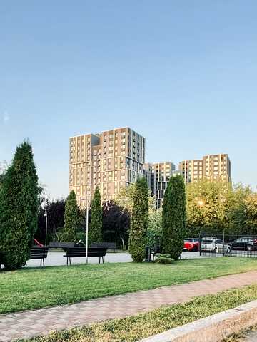 Паркова вул., 40