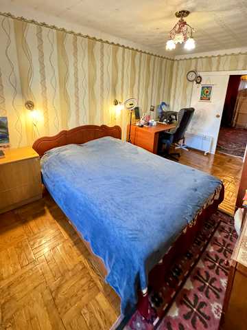 Леся Курбаса просп., 15