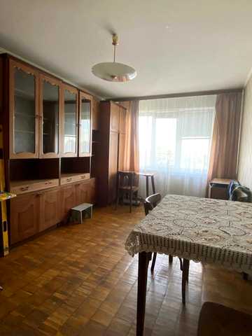 Академіка Булаховського вул., 40