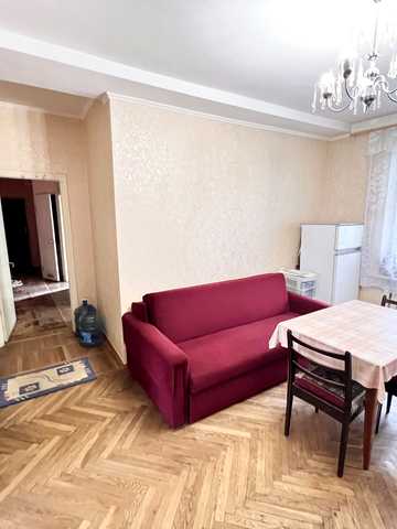 Велика Васильківська вул. (Червоноармійська), 112