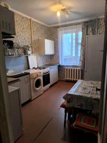 Євгена Чикаленка вул., 69