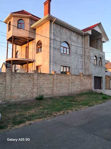 Квіткова вул., 18