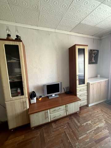 Українська вул., 2