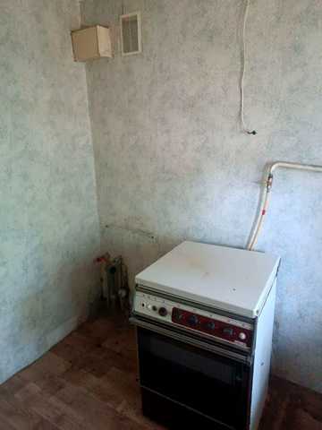 Богдана Хмельницького просп. (Героїв Сталінграда), 8-Д
