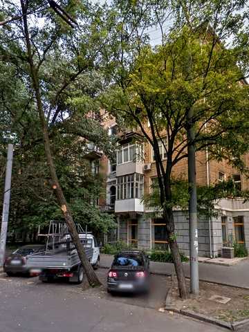 Соборна пл. (Жовтнева), 7