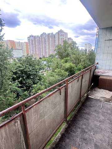 Дмитра Павличка просп. (Маршала Рокосовського), 10-А