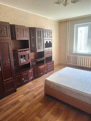 Урлівська вул., 38