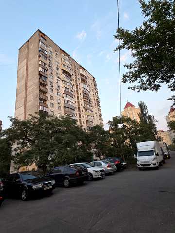 Володимира Івасюка просп. (Героїв Сталінграду), 35