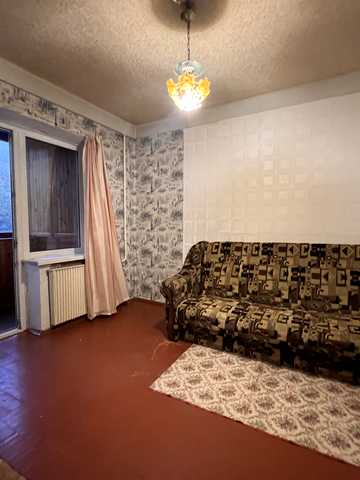Богатирська вул., 18