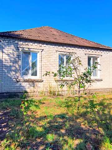 Паровозна вул., 15