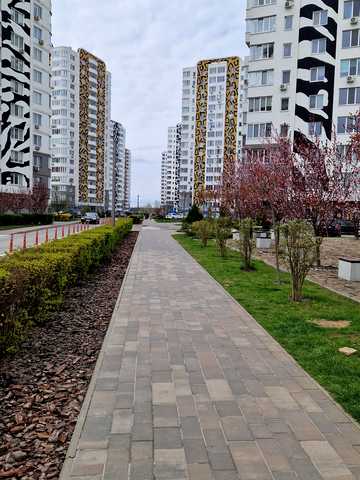 Павла Чубинського вул., 7