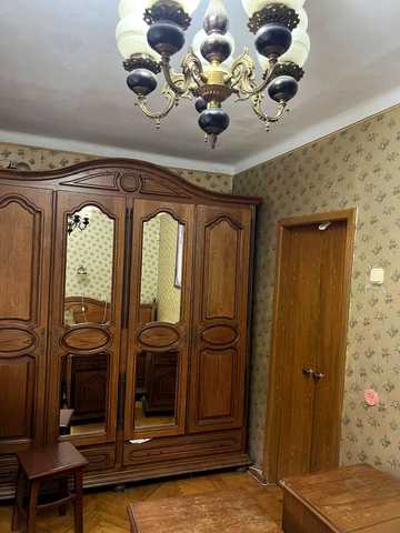 Сегедська вул., 15б