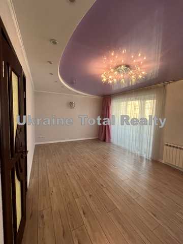 Оноре де Бальзака вул., 6