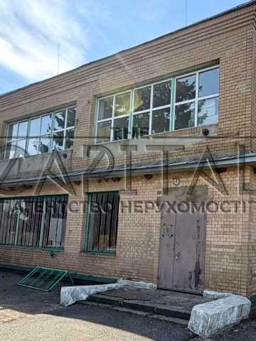 Каштанова вул., 5