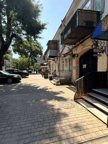 Новосельського вул., 106