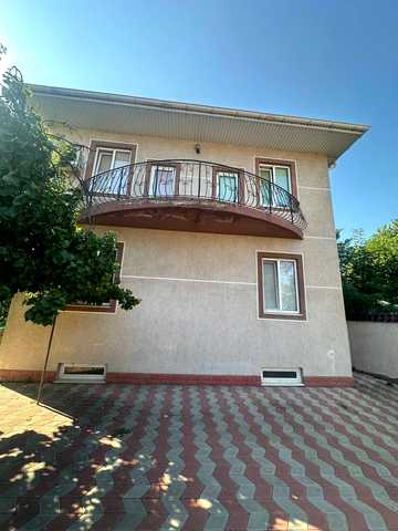 Валерія Самофалова вул. (Каманіна), 23а