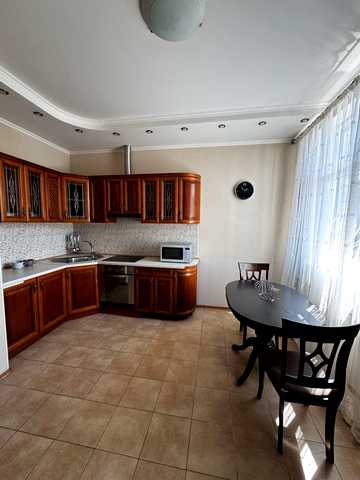 Антоновича вул. (Горького), 72