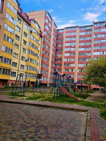 Тараса Шевченка вул., (Будинок 1)