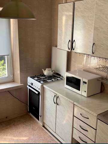 Гусовського вул., 1