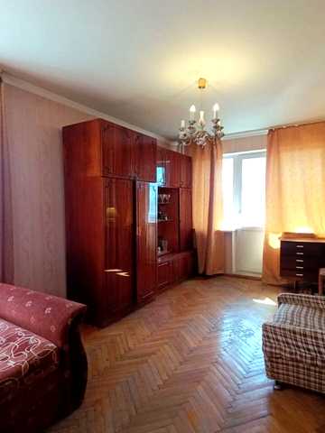 Вацлава Гавела бульв. (Івана Лепсе), 40