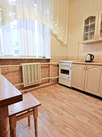 Бориса Грінченка вул., 2/1