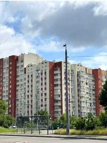 Кадетський Гай вул., 3