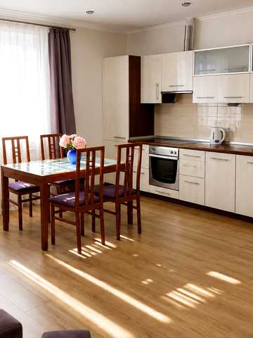 Татарська вул., 7