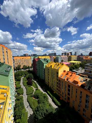 Соборності просп. (Возз'єднання), 17 к2
