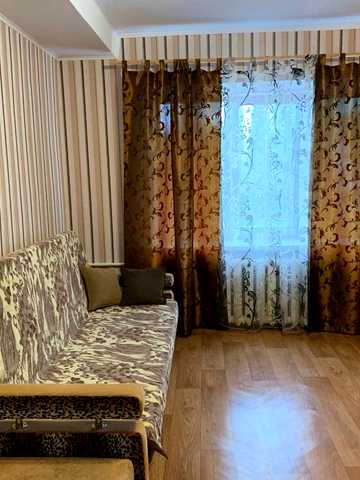 Кирилівська вул. (Фрунзе), 122/1