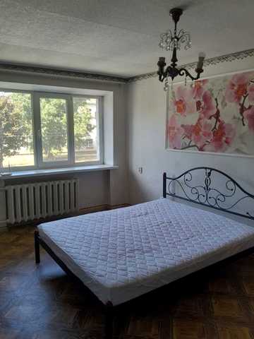 Вернигори вул., 12