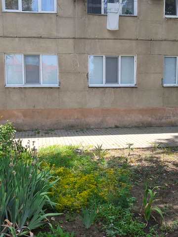 Юхима Фесенка вул. (Петровського), 11