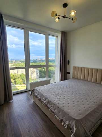Віктора Некрасова вул. (Північно-Сирецька), 10-А
