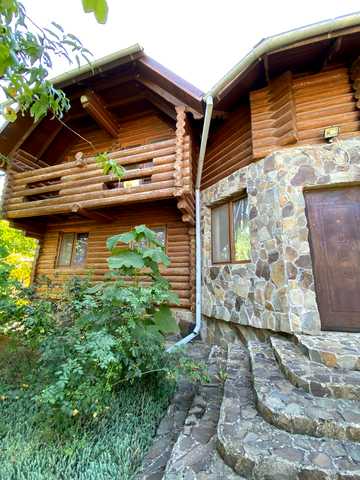 полунична