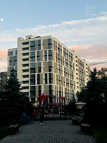 Гната Хоткевича вул., (Будинок)