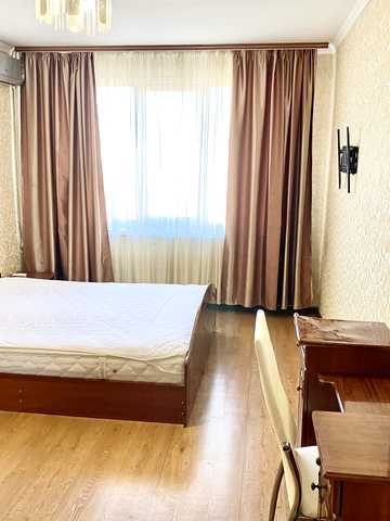 Володимира Івасюка просп. (Героїв Сталінграду), 27-А