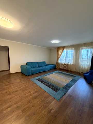 Сергія Москаленка вул. (Красовського), 8-Б