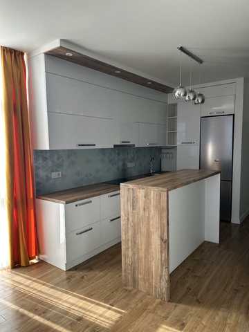Регенераторна вул., 4к2