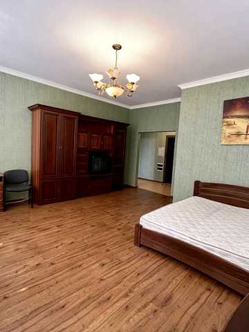 Срібнокільська вул., 3-В
