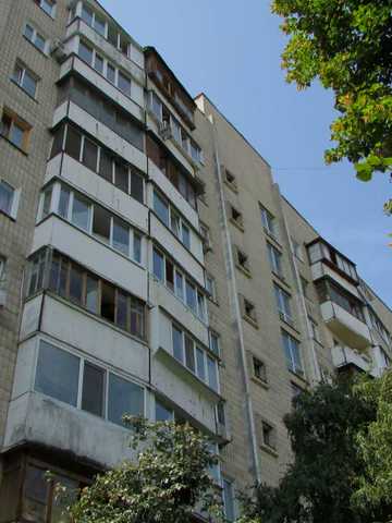 Деміївська вул., 37