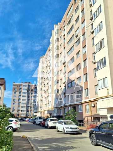 Приозерний бульв., 3