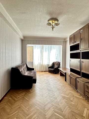 Ентузіастів вул., 9/2