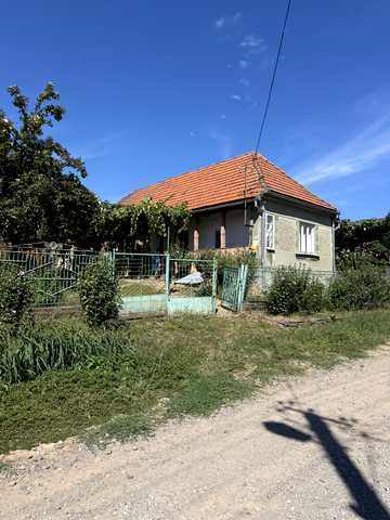 Центральна