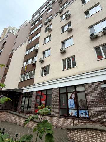 Драгоманова вул., 38