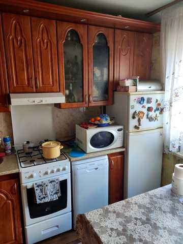 Київська вул., 15