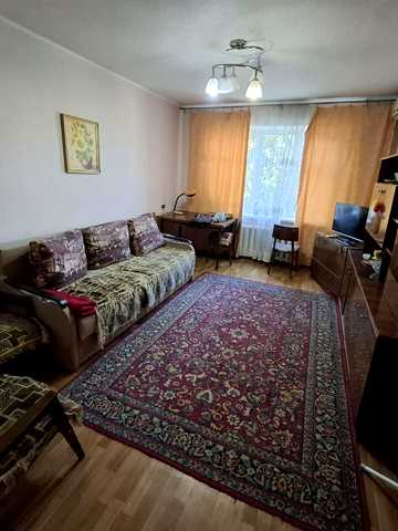 Героїв просп., 23