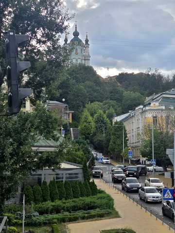 Петра Сагайдачного вул., 14