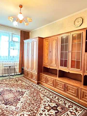 Свято-Миколаївська вул. (Леніна), 24