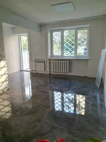 Академіка Корольова вул., 2